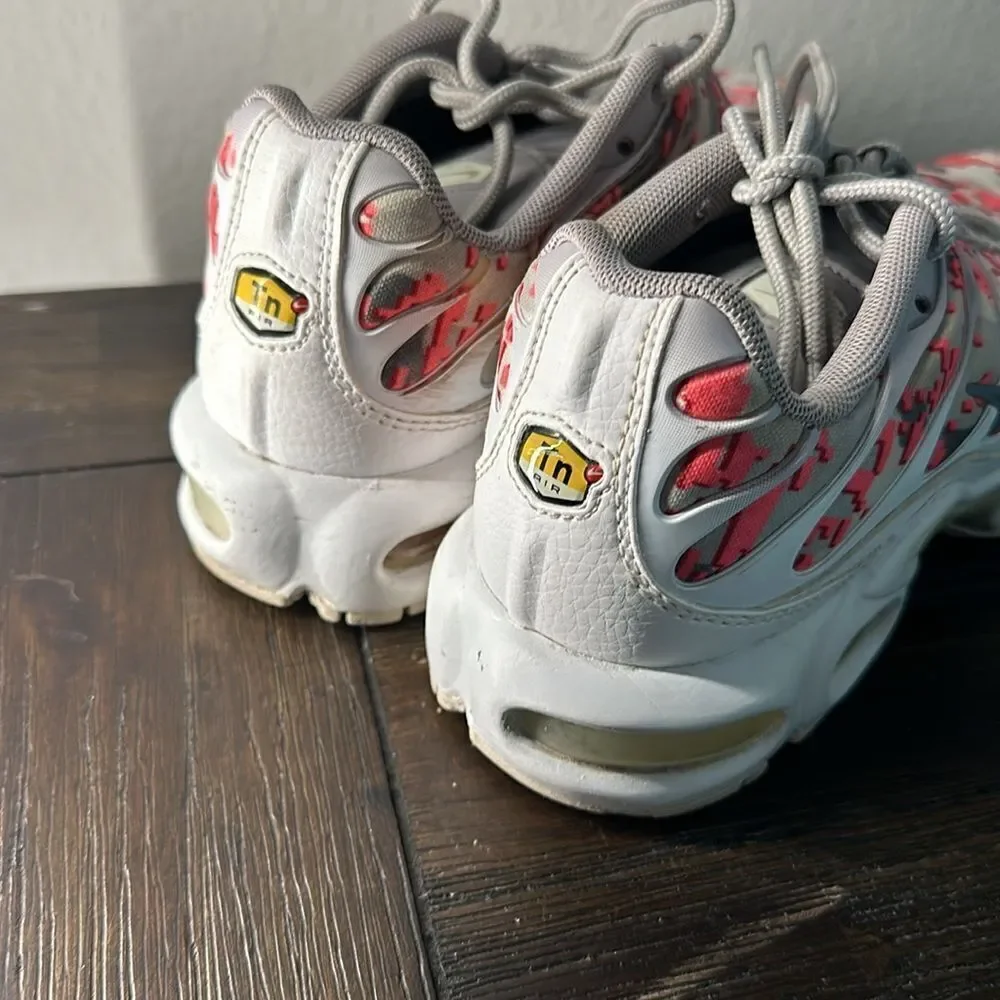 Nike WMNS AIR MAX PLUS C 'GUNSMOKE' sz7